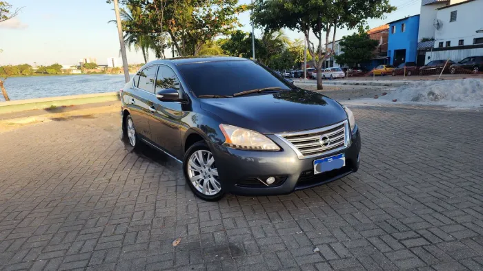 Nissan Sentra SL 2.0/ 2.0 Flex Fuel 16V Aut. 2015