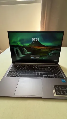 Samsung Galaxy Book4 i3 13ª Geração 8GB SSD 256GB Full HD - Impecável