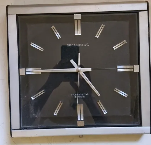 Relógio de parede Braseiko transistor 5 rubis