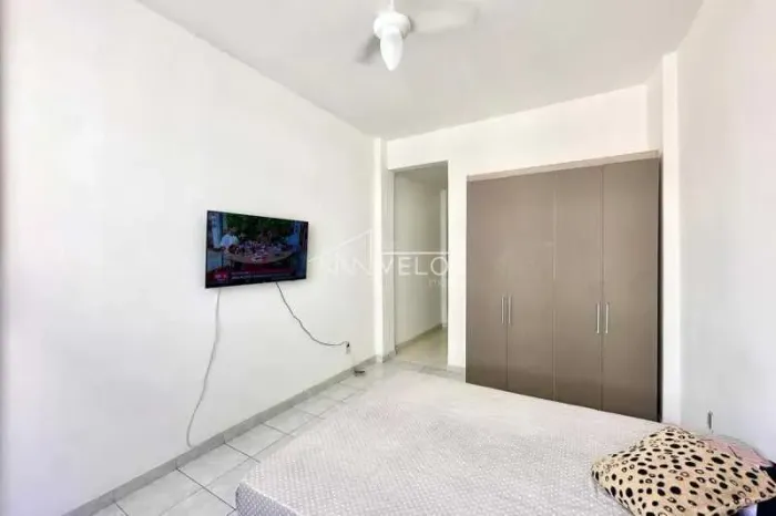 Kitnet/Conjugado : / Residencial / Centro