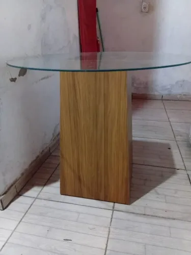 Estou vendendo essa mesa 