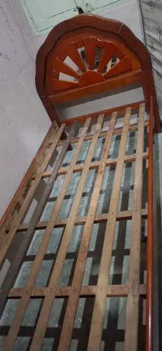 Cama de solteiro com colchão 