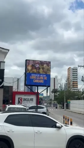 Painel de LED 2x2m P4
