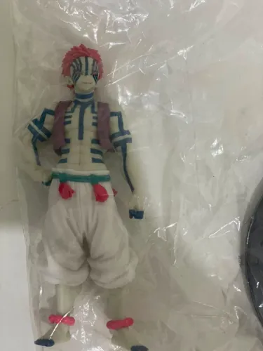 Figures action - Akaza Kimetsu no Yaiba