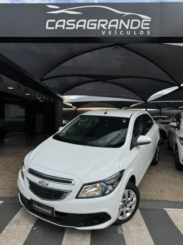 Chevrolet Onix Hatch LT 1.0 12V TB Flex Mec. 4P 2015