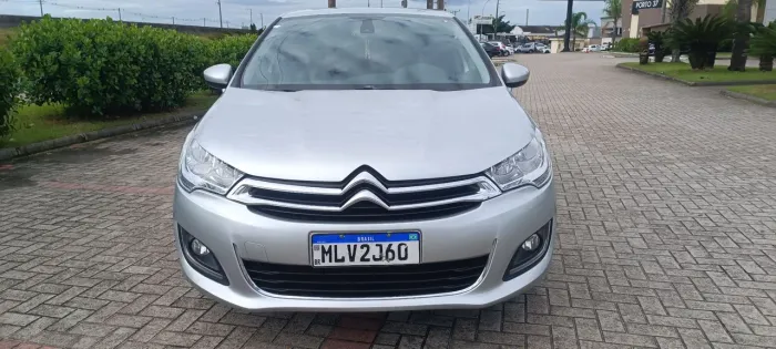 Citroen C4 Lounge Exclusive 1.6 Turbo 4P Aut. 2014