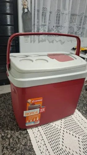 Caixa Térmica 32L Tropical SOPRANO Com Tampa de Acesso Rápido e Alça Retrátil