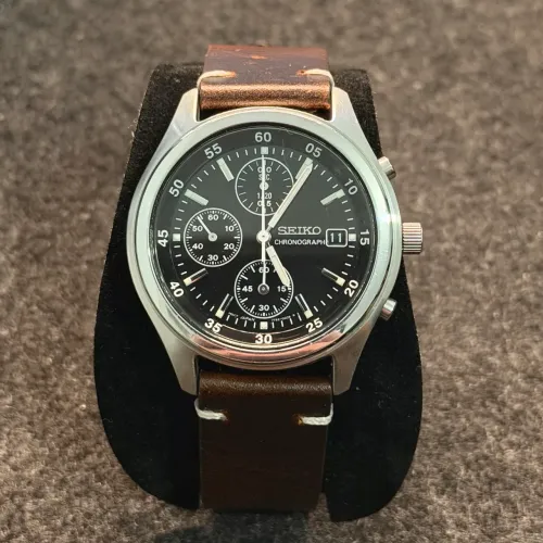 Seiko Chronograph SND221P1, calibre quartz 7T92