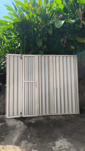 Portão de alumínio