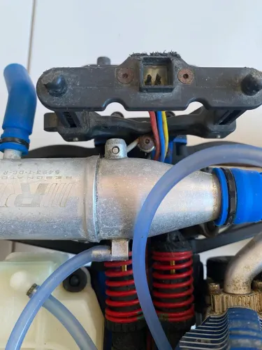 Automodelo combustão 