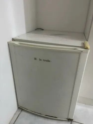 Vendo frigobar Electrolux