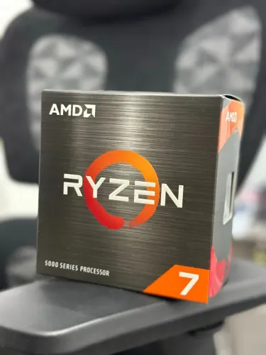 AMD Ryzen 75700X