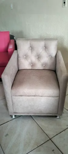 Poltrona disponível pronta entrega