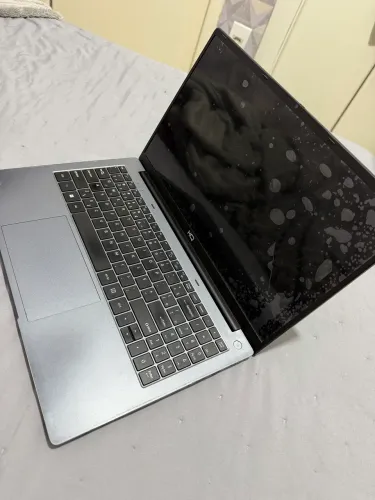 Vendo Notebook Intel Core i5 10ª Geração - 8GB RAM - SSD 256GB