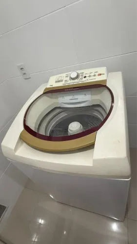 Máquina de lavar roupas 11kg