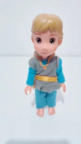  boneco do Príncipe Kristoff da franquia Frozen da Disney.
