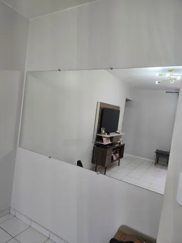 Vendo espellho de sala sem moldura