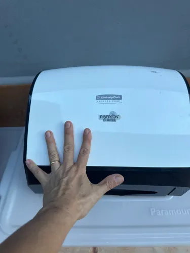 Dispenser de papel toalha 