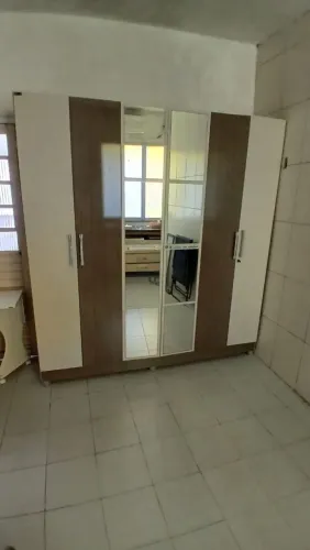 Guarda-roupa muito barato