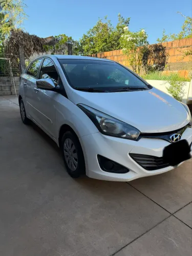 Hyundai HB20S C.plus/c.style 1.6 Flex 16V Mec.4p 2015