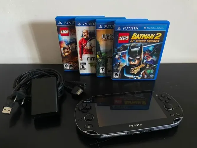PS Vita Fat OLED DESBLOQUEADO + 4 Jogos Físicos (Uncharted) + Carregador