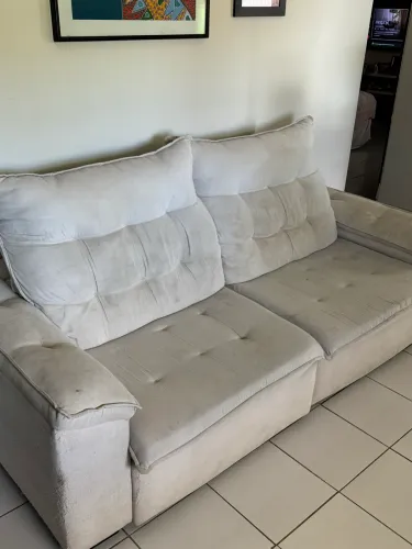 Sofá retrátil em linho