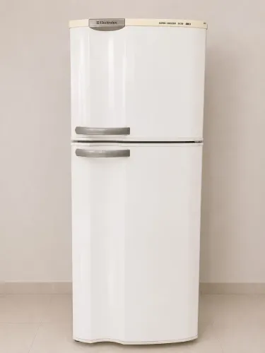 GELADEIRA 127V ELECTROLUX COM GARANTIA