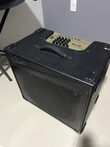 Amplificador teclado staner shout 215-k 140W bivolt
