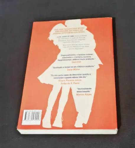 Livro usado - Um dia - David Nicholls