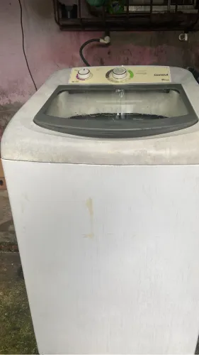 Vendo uma máquina da cônsul de 9kg, só não esta centrifugando