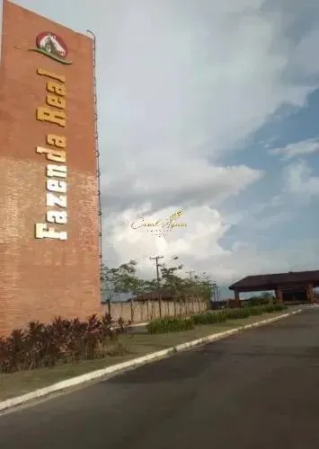 TERRENO A VENDA NO CONDOMINIO. FAZENDA REAL
