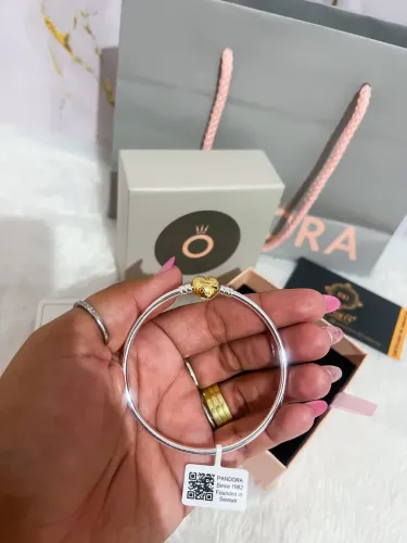 Pulseira Pandora coração dourado 
