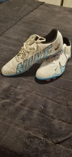 Chuteira Nike Mercurial Campo