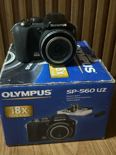 Câmera Digital Olympus SP-560 (sem teste)