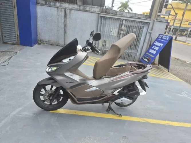 Honda PCX 150 DLX ABS