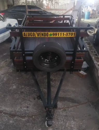 VENDE-SE REBOQUE 1,80x1, 20 Ano 2021