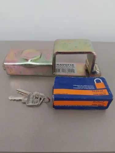 Trava portão n.02 Travofix com cadeado Papaiz- Nova