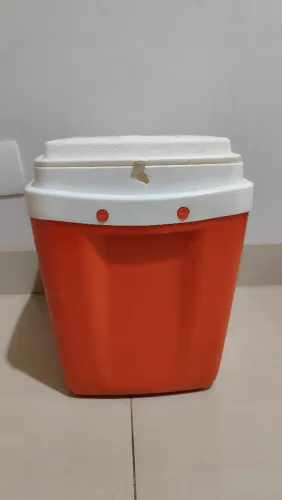 Vende-se caixa térmica 