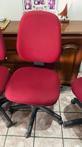 Cadeira de escritório giratória