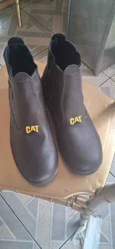Vendo essa bota carterpilar nova nunca usada tam 43