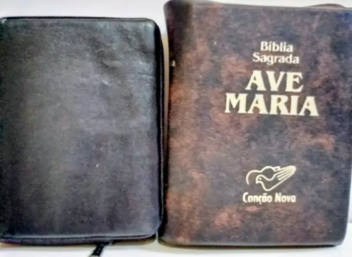 Bíblias Pequenas Capa de Couro E Zíper - Bíblia Sagrada Ave Maria - A Bíblia 