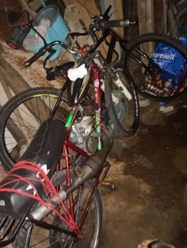 Vendo motorizada 125 cc mexida com carburador de RD
