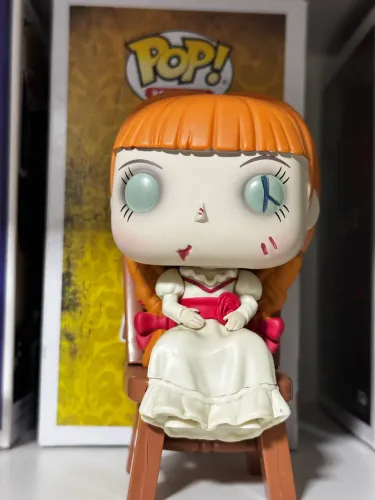 Funko pop Annabelle 790 - com caixa 