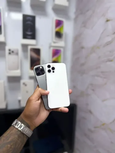 IPHONE 12 PRO 256GB<br>R$ 2.199,00