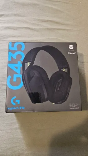 Fone de ouvido Logitech G435