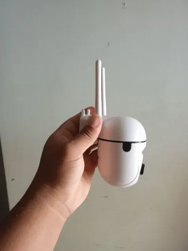 Camara wifi nova com visão noturna e infra vermelho e entrada pra cartão de memória 