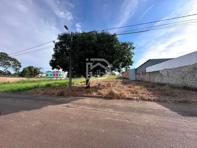Lote em bairro Anápolis City