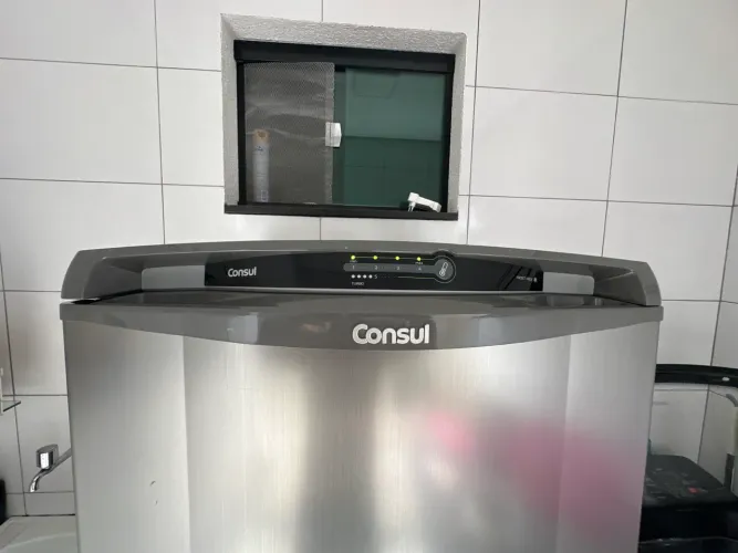 CÔNSUL FROST FREE
