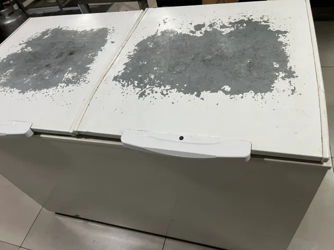 Freezer mil reais cada