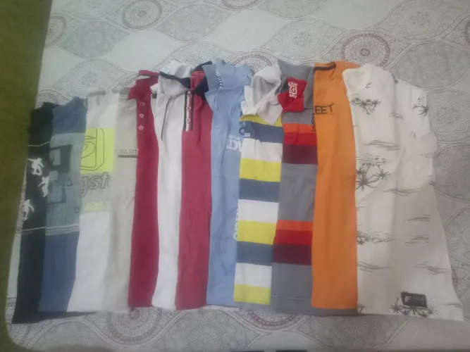 Vendo lote de 12 camisetas masculina tam.12